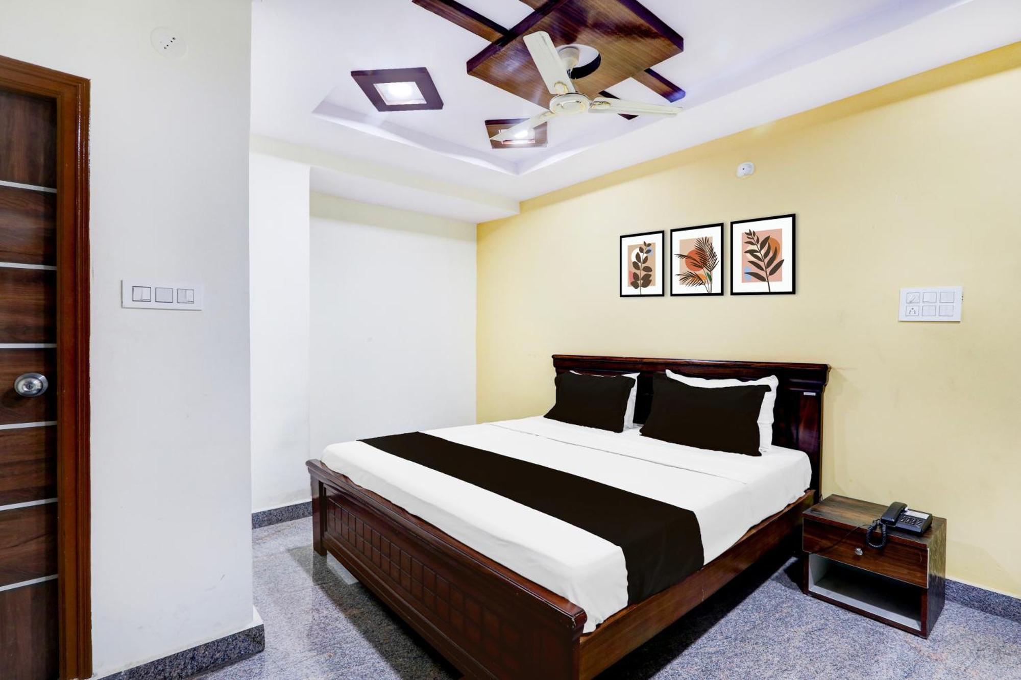Hotel O Anoos Minarva Hyderabad Exterior photo